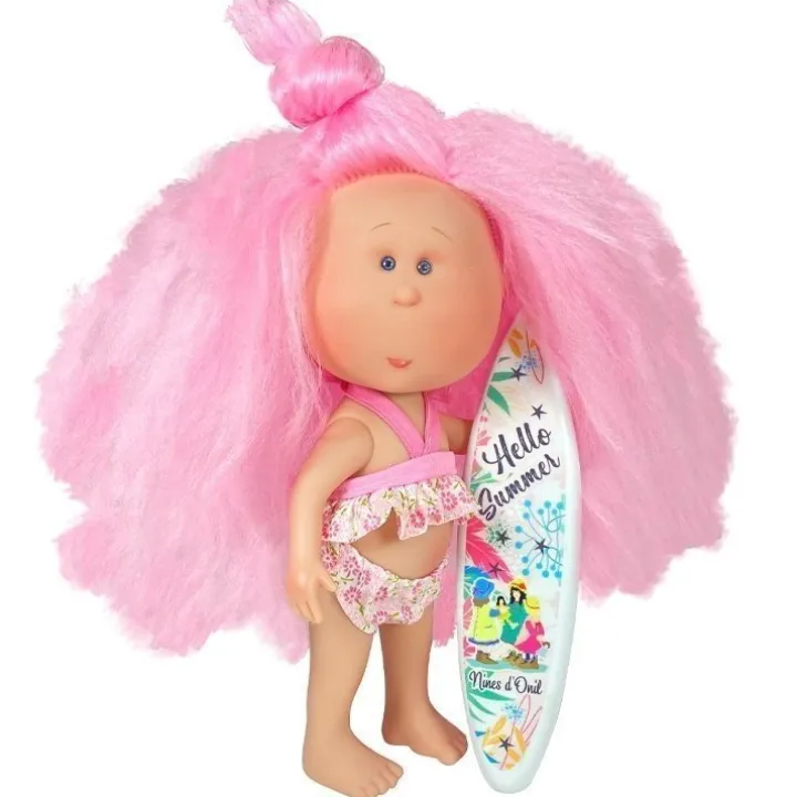 Poupée Nines d'Onil 30 cm - Mia summer avec des cheveux roses et un bikini